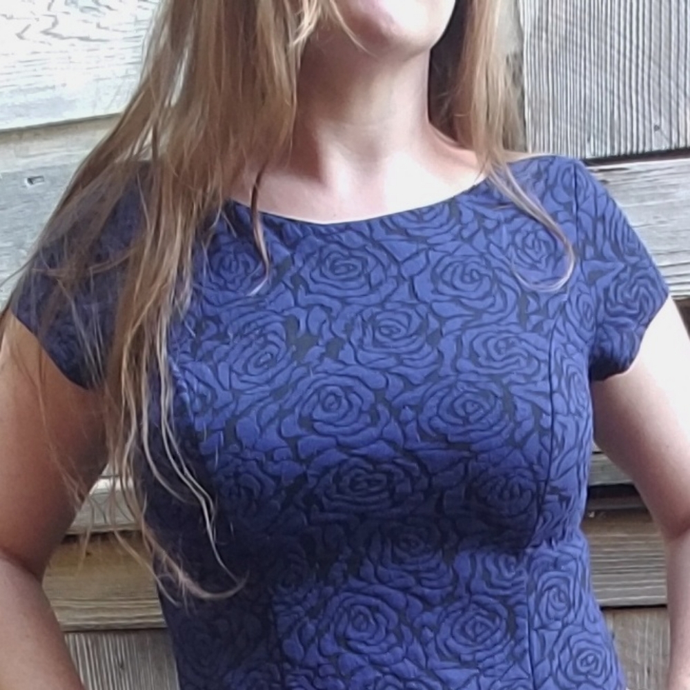 Blue Roses Dress - Picture 2 of 3